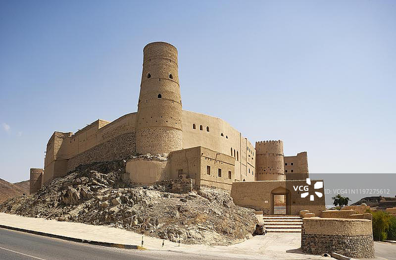 阿曼内陆省巴赫拉的希斯恩塔马赫堡垒图片素材