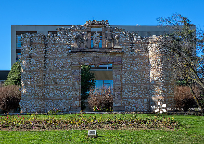 雷阿尔城圣玛丽亚门图片素材