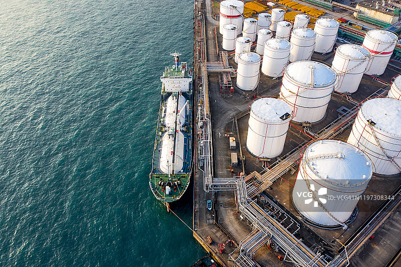 香港青衣港储油罐图片素材