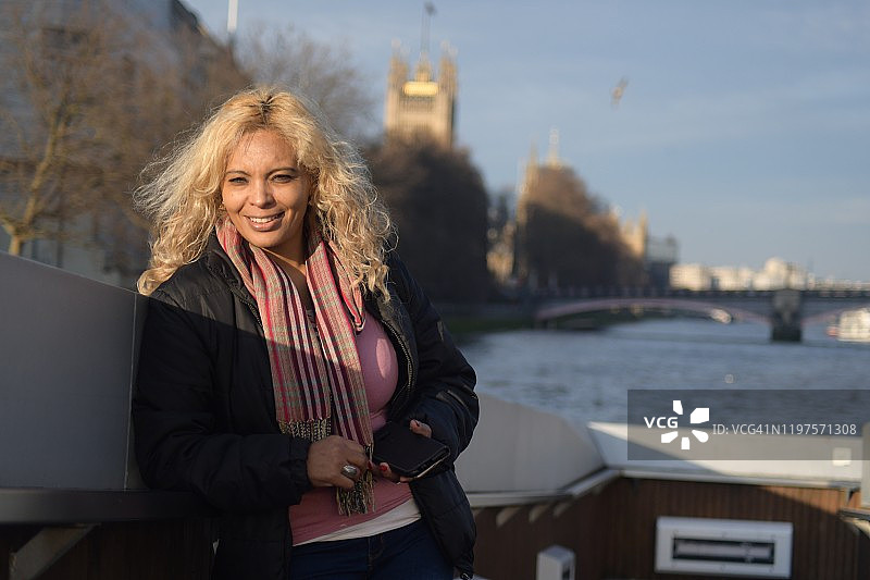 米尔班克商业码头冬季城市景观图片素材