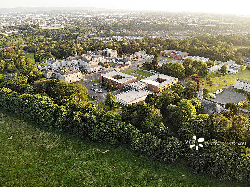 都柏林凤凰公园的圣玛丽医院图片素材