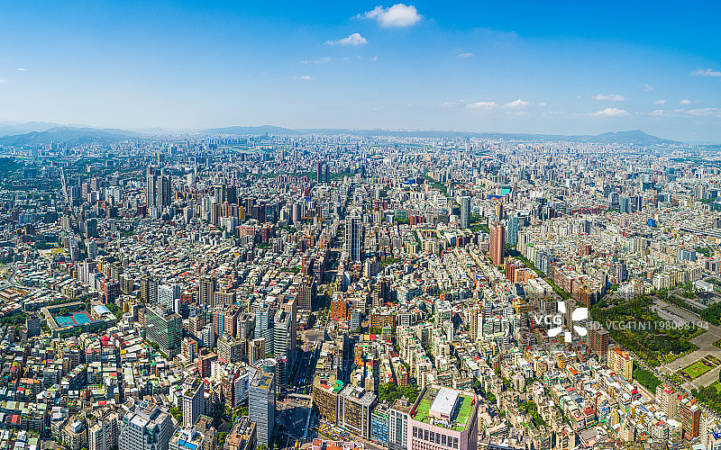 中国台湾台北市中心摩天大楼全景图片素材
