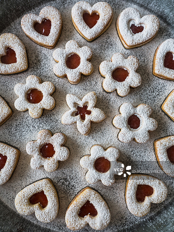 心形、星星和花朵糕点图片素材