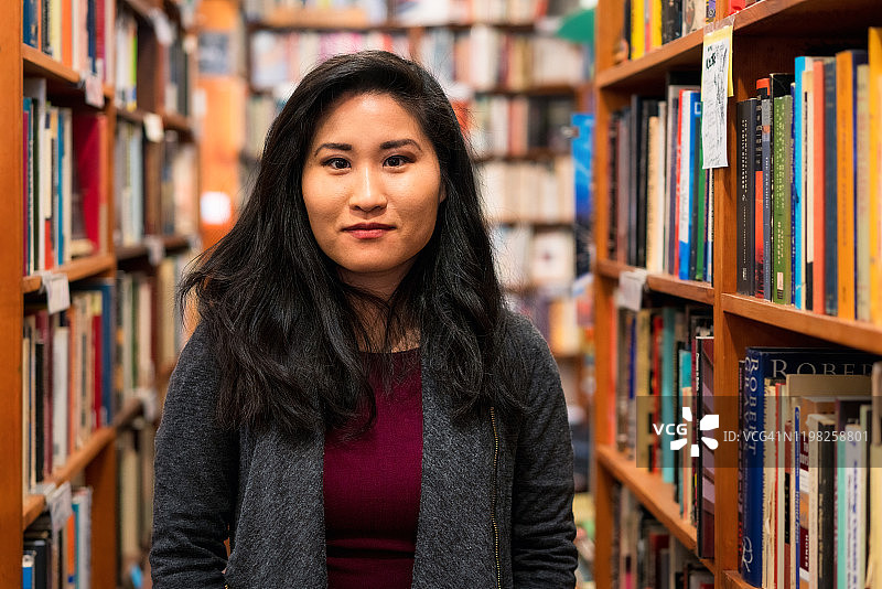 独立书店人像图片素材