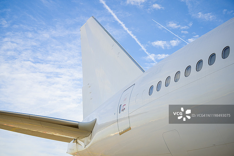 大型商用飞机尾部图片素材