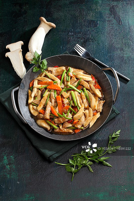 杏鲍菇炒里脊图片素材