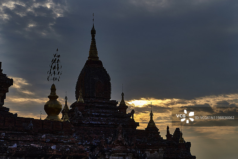 缅甸蒲甘达玛雅兹卡佛塔图片素材