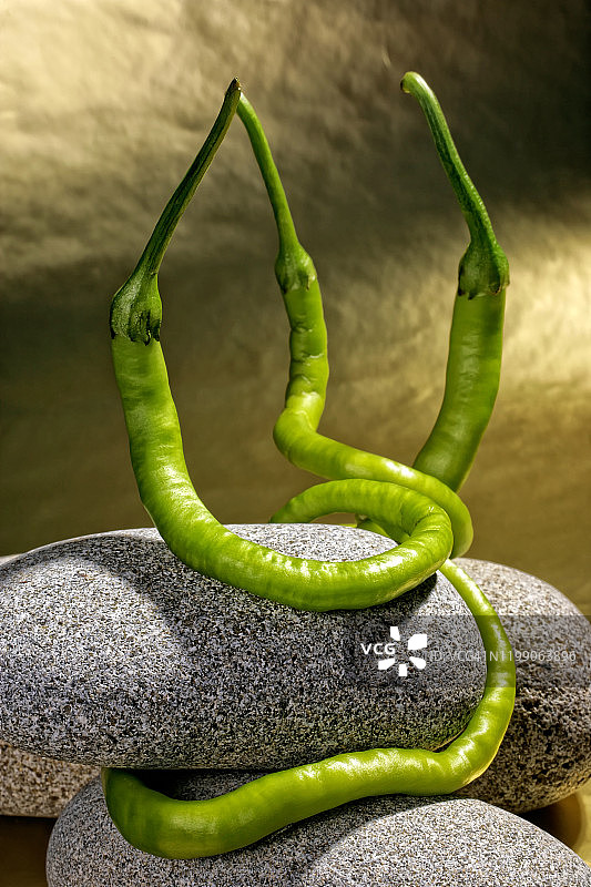 新鲜的长绿辣椒图片素材