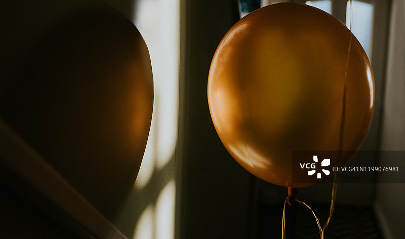 黄色气球图片素材