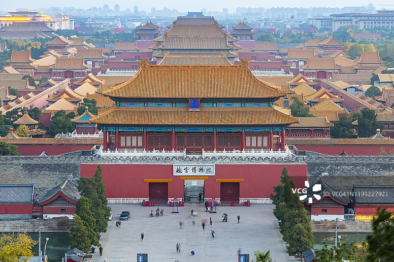 中国北京景山公园日落时分的紫禁城（联合国教科文组织世界遗产）图片素材