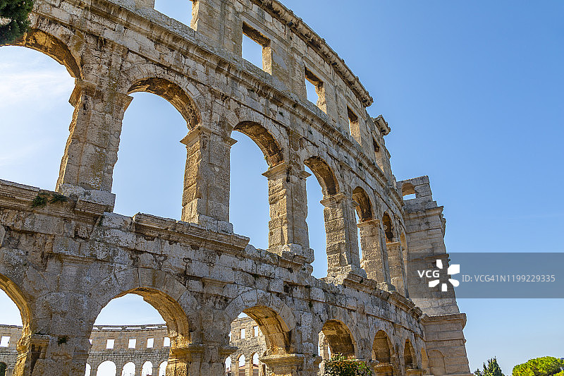 普拉罗马圆形剧场，伊斯特拉县，克罗地亚，亚得里亚海，欧洲图片素材