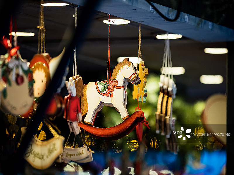 圣诞首都斯特拉斯堡的圣诞市场纪念品图片素材