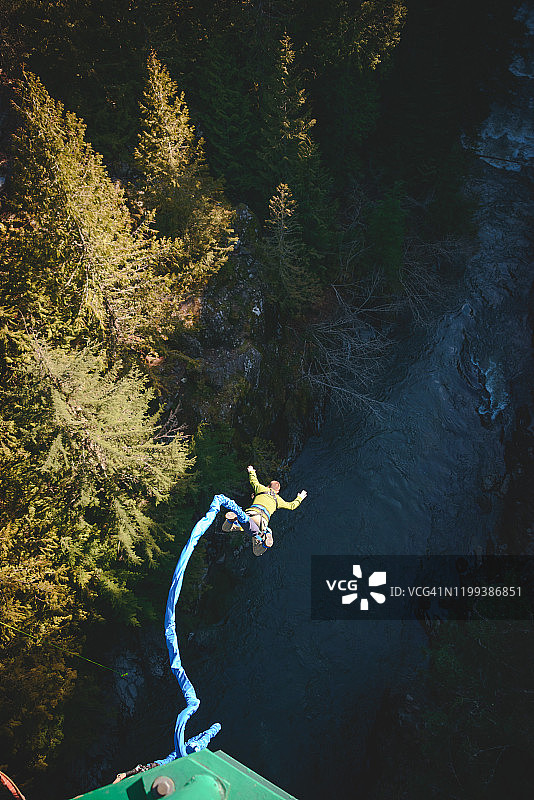 惠斯勒蹦极图片素材