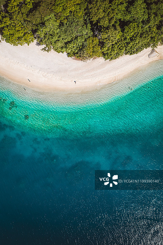 从上方俯瞰的菲茨罗伊岛礁图片素材