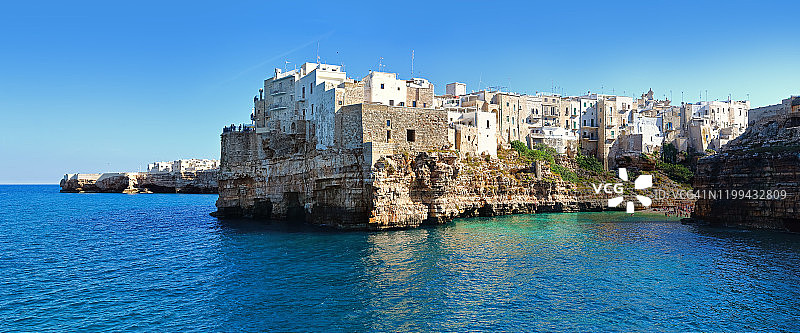 意大利普利亚区波利尼亚诺图片素材