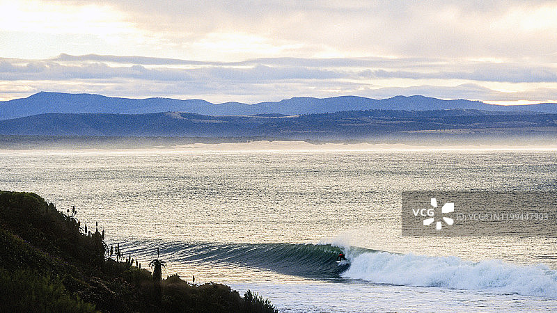 南非杰弗里斯湾：冲浪运动图片素材