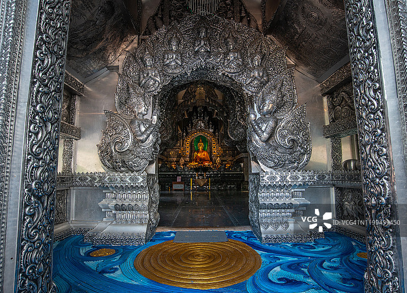 泰国清迈府，席素潘寺精美殿堂入口图片素材
