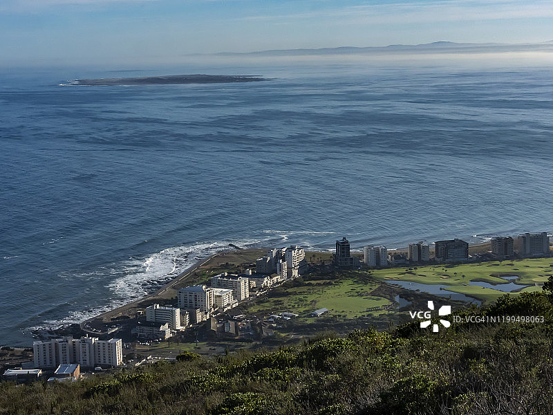 开普敦的桌湾和罗本岛图片素材
