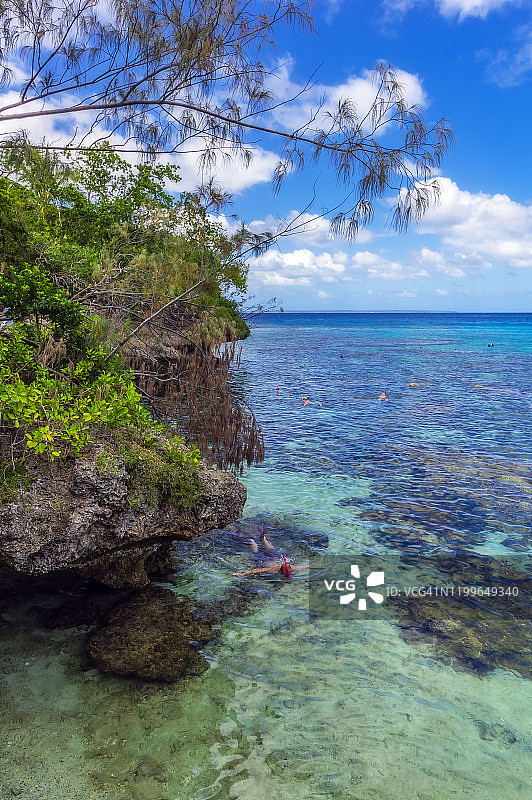 新喀里多尼亚利富岛浮潜者图片素材