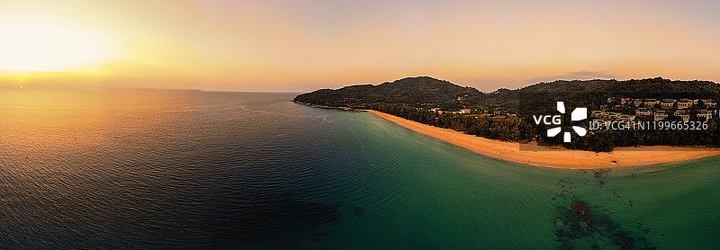 航拍奈通海滩全景图片素材