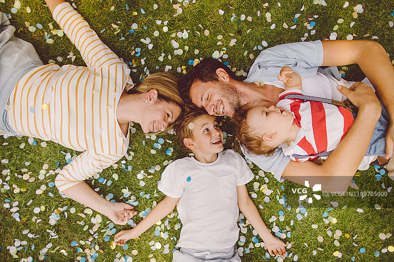 家人都很喜欢图片素材