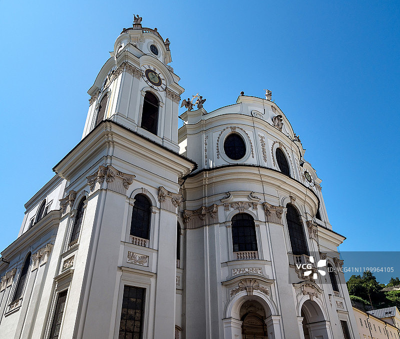 奥地利白色教堂内部图片素材