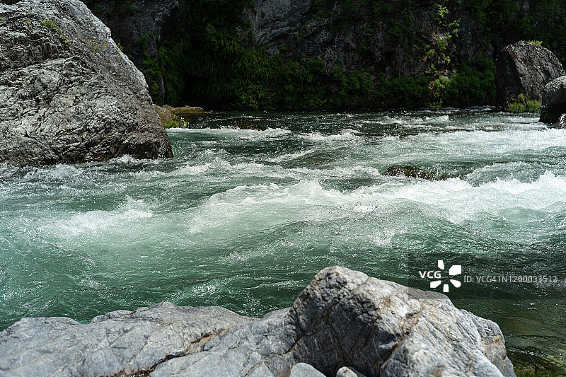 御岳山，日本奥多摩川图片素材