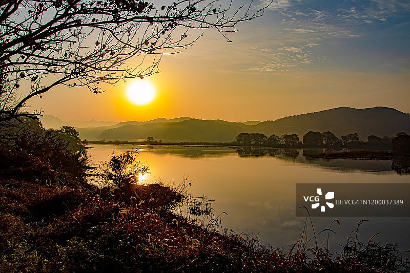 韩国昌宁郡11月牛浦的早晨景色图片素材