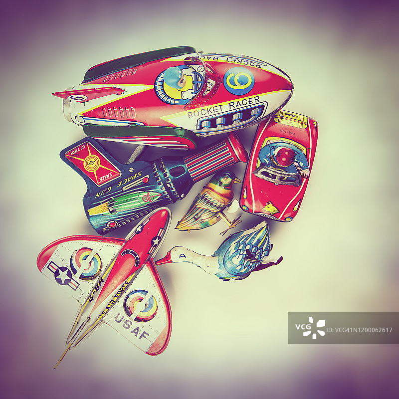 老式马口铁玩具图片素材