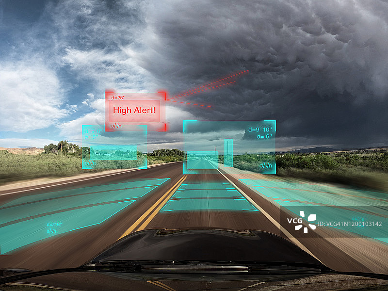 在美国恶劣天气中行驶的自动驾驶汽车图片素材