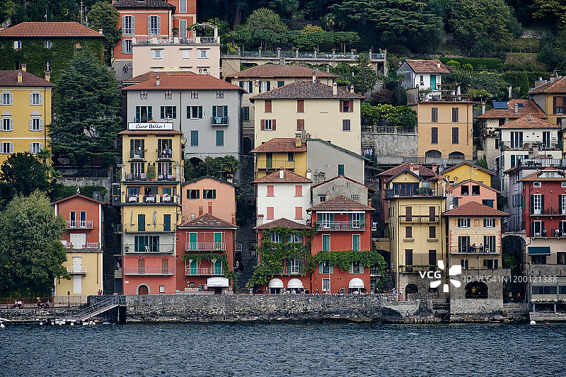 瓦伦纳-科莫湖的房屋图片素材