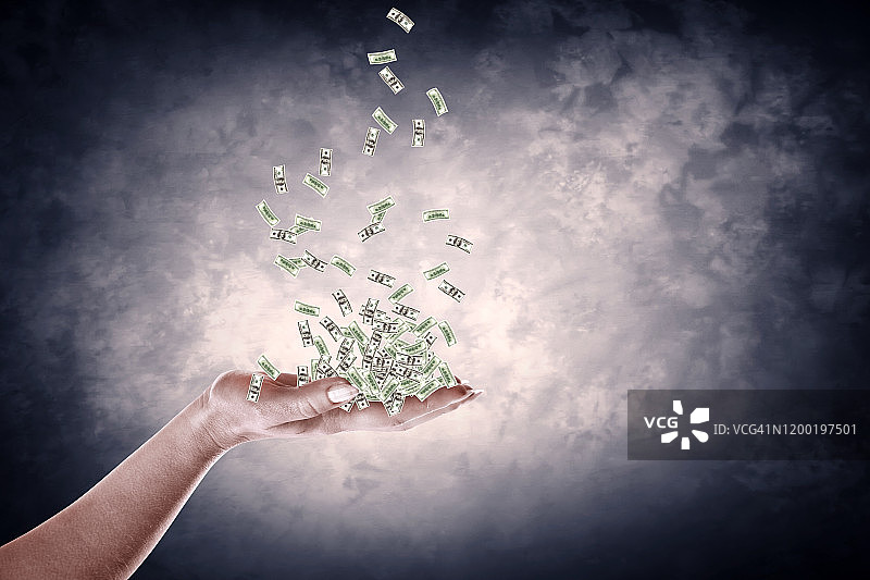 手中的金融富裕图片素材