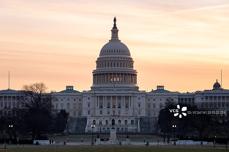 美国华盛顿特区国会大厦日出图片素材