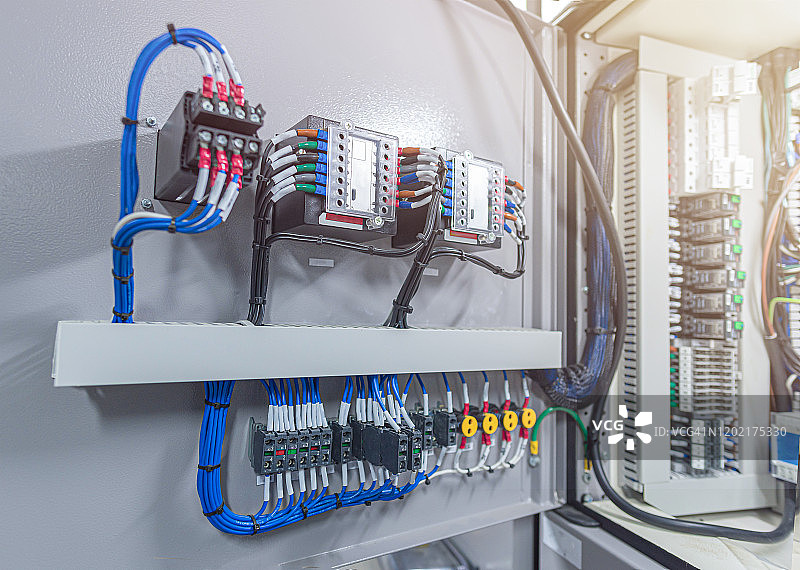 发电厂开关室的配电盘图片素材