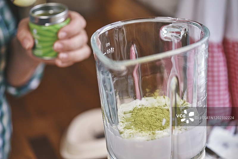 准备抹茶绿茶酸奶冰棒图片素材