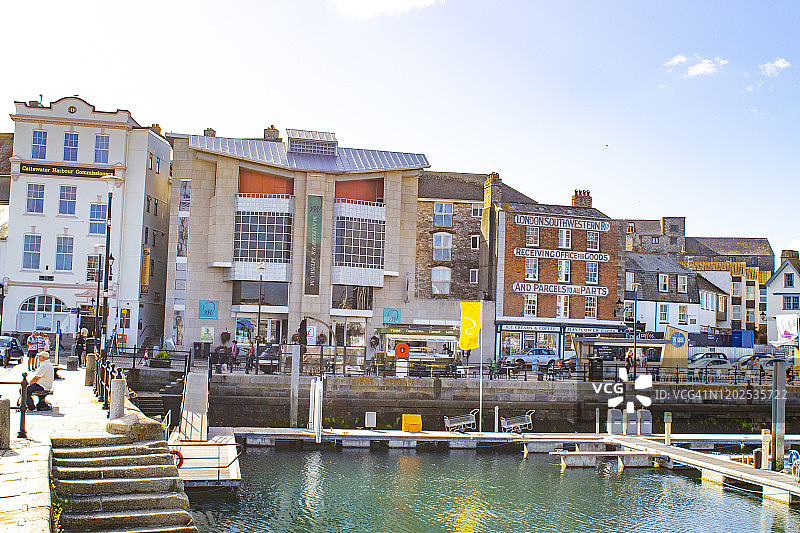 五月花博物馆和右侧的几家小商店图片素材