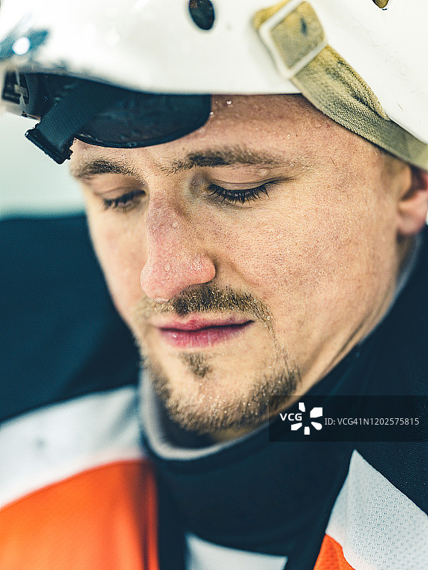 职业冰球守门员图片素材