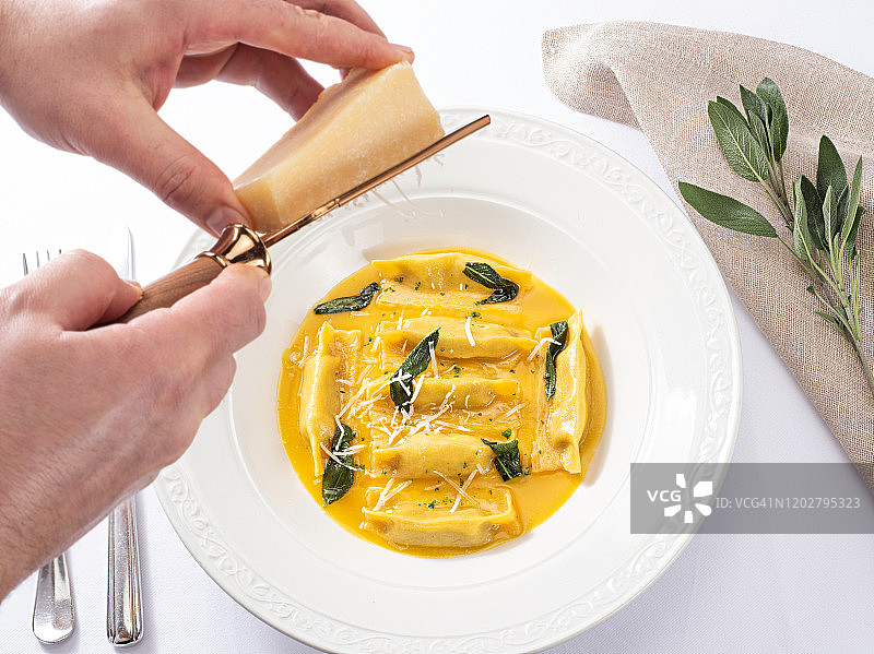 意大利乳清干酪馄饨图片素材