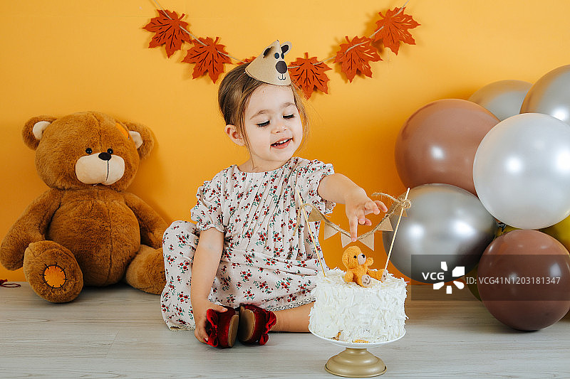 可爱孩子的生日派对图片素材