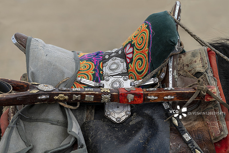 蒙古国阿勒泰猎鹰节上的哈萨克斯坦 sallde图片素材