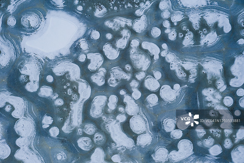 红色湖泊图片素材