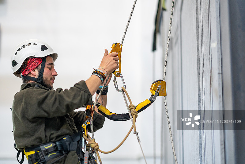 攀岩者图片素材