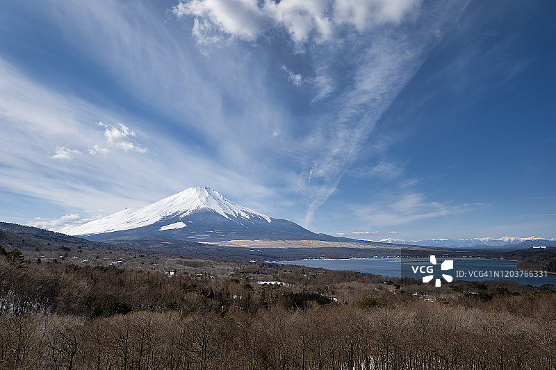 日本富士山与山中湖美景图片素材