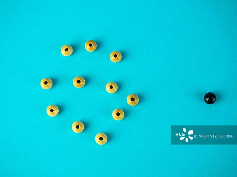 蓝色背景上的几何模块概念图图片素材