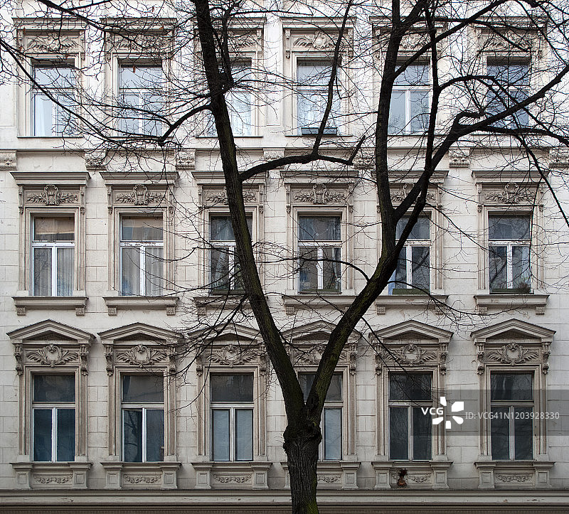 德国柏林普伦茨劳贝格区战前住宅楼外墙图片素材