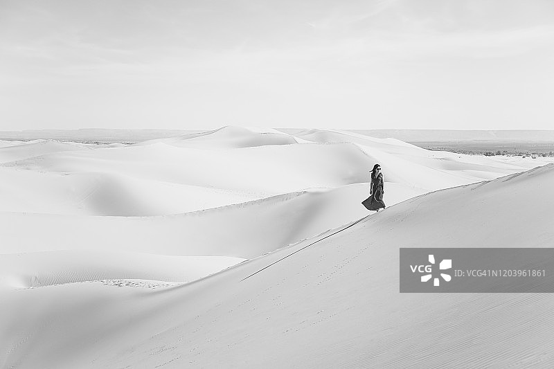 摩洛哥撒哈拉沙漠美丽沙丘的风景特写图片素材