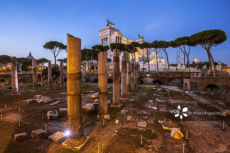 图拉真市场和祖国祭坛，意大利罗马图片素材