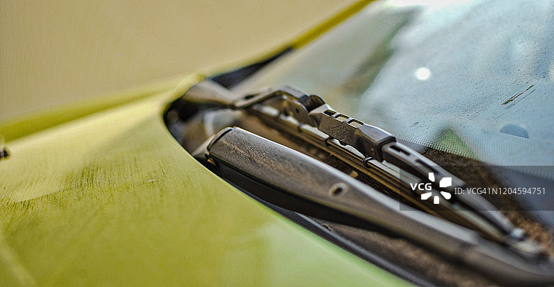 汽车挡风玻璃特写图片素材