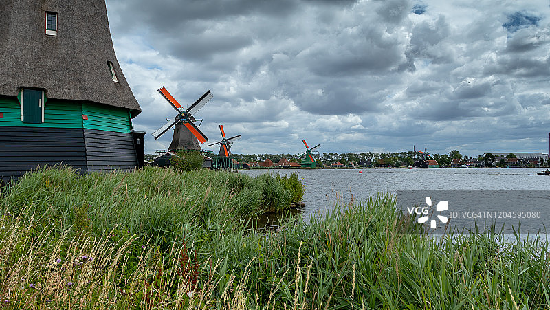 荷兰赞瑟斯汉斯风车群图片素材
