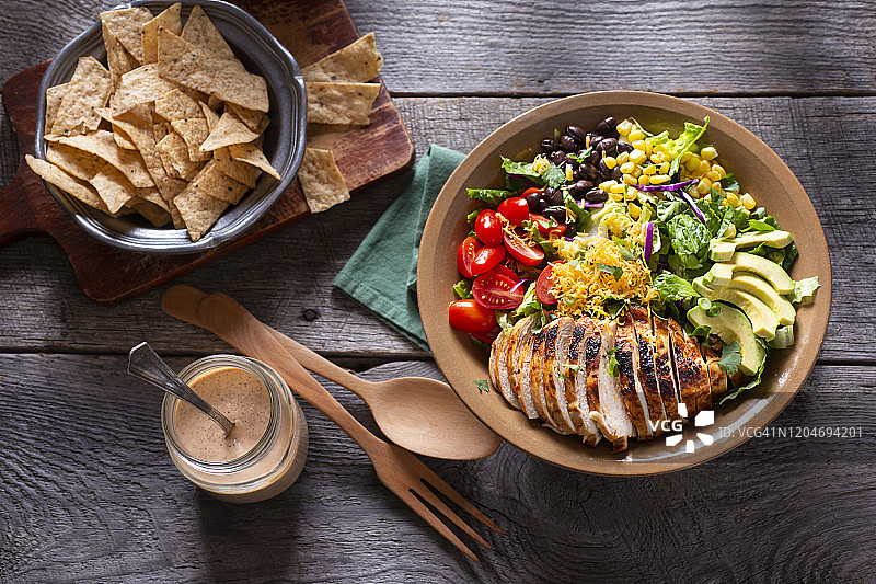 西南风味鸡肉沙拉图片素材
